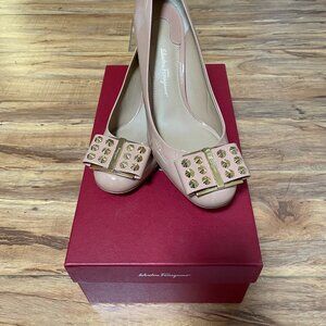 Salvatore Ferragamo Patent Leather Gold Column Heel Pumps 6.5 B